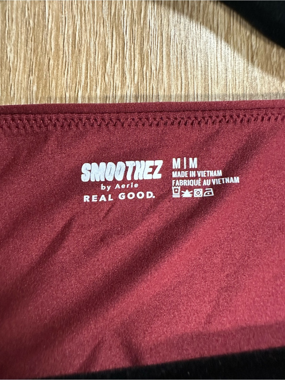 Aerie SMOOTHEZ Square Neck Long Sleeve T-Shirt – Burgundy M - Picture 3 of 6
